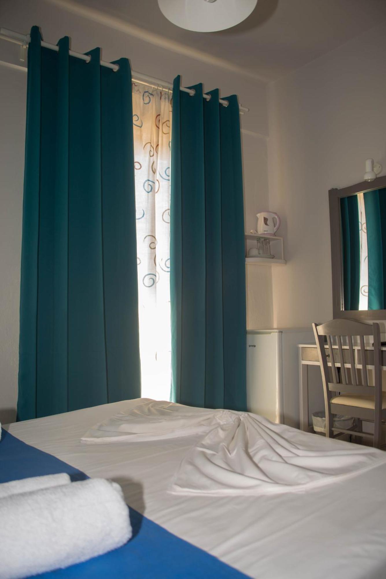 Nereides Hotel Колимварион Экстерьер фото